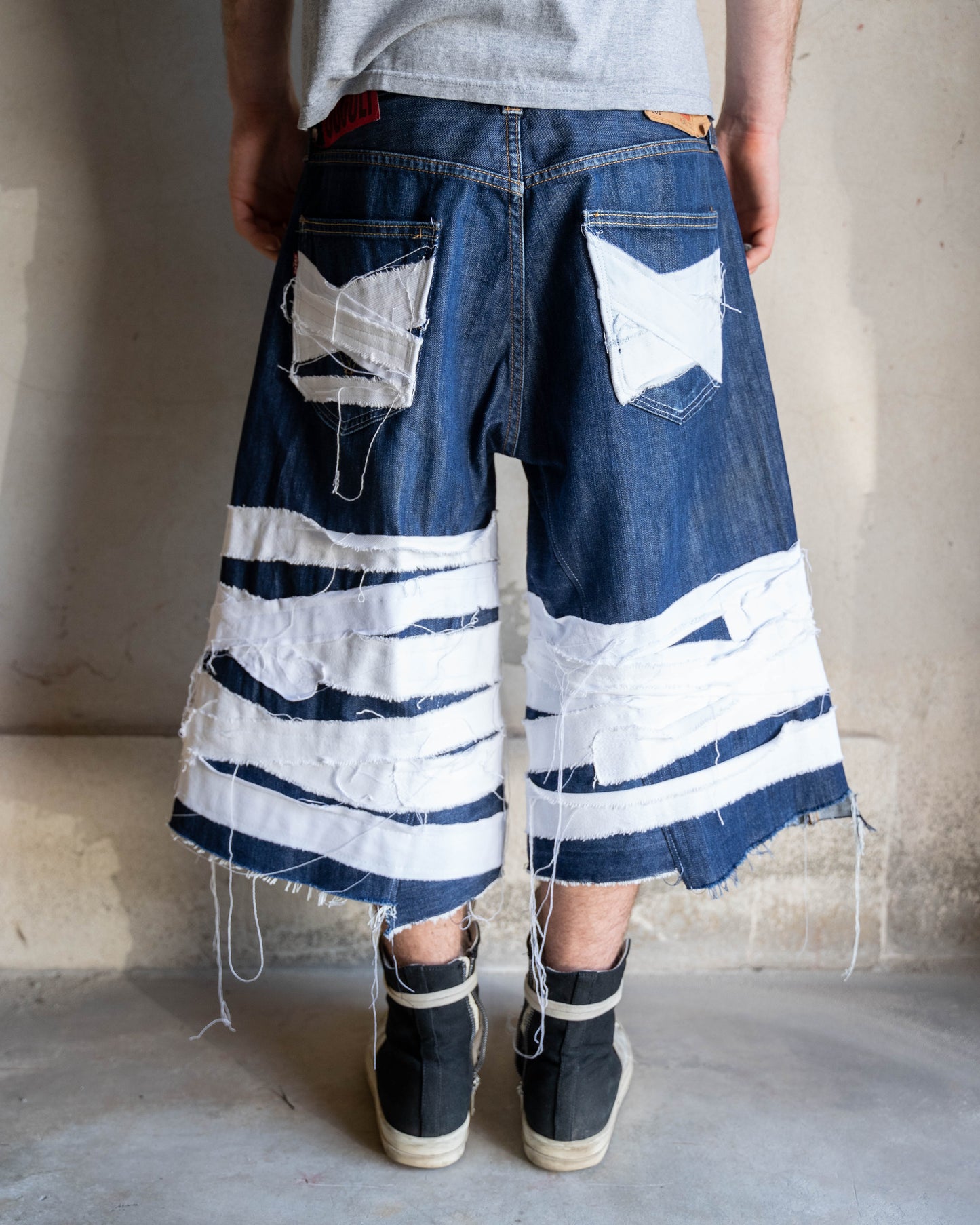 OCCULT mumia shorts 1/9
