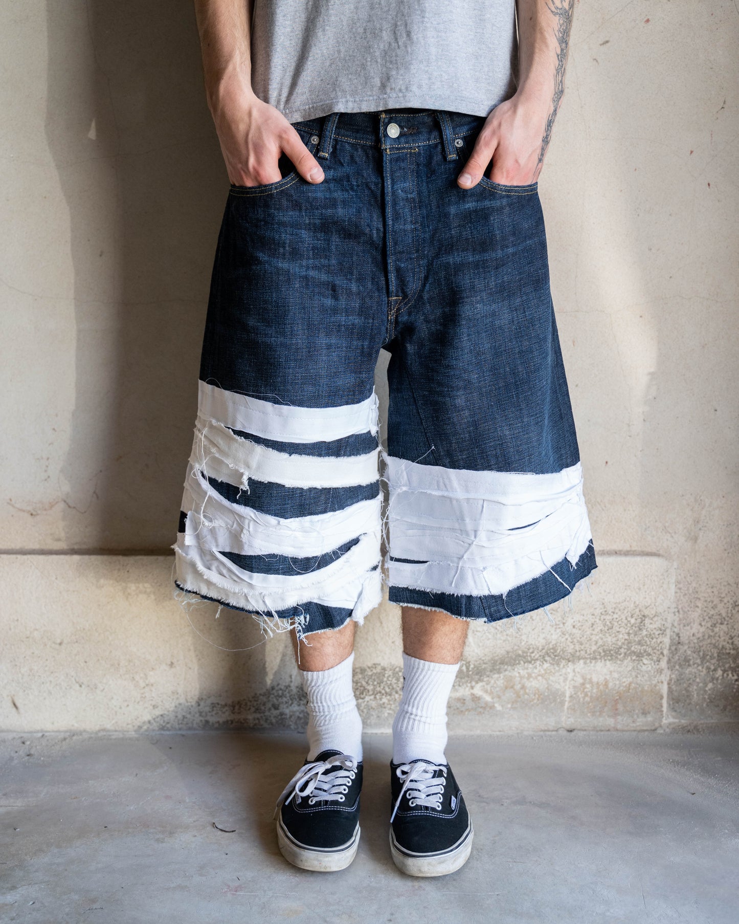 OCCULT mumia shorts 2/9