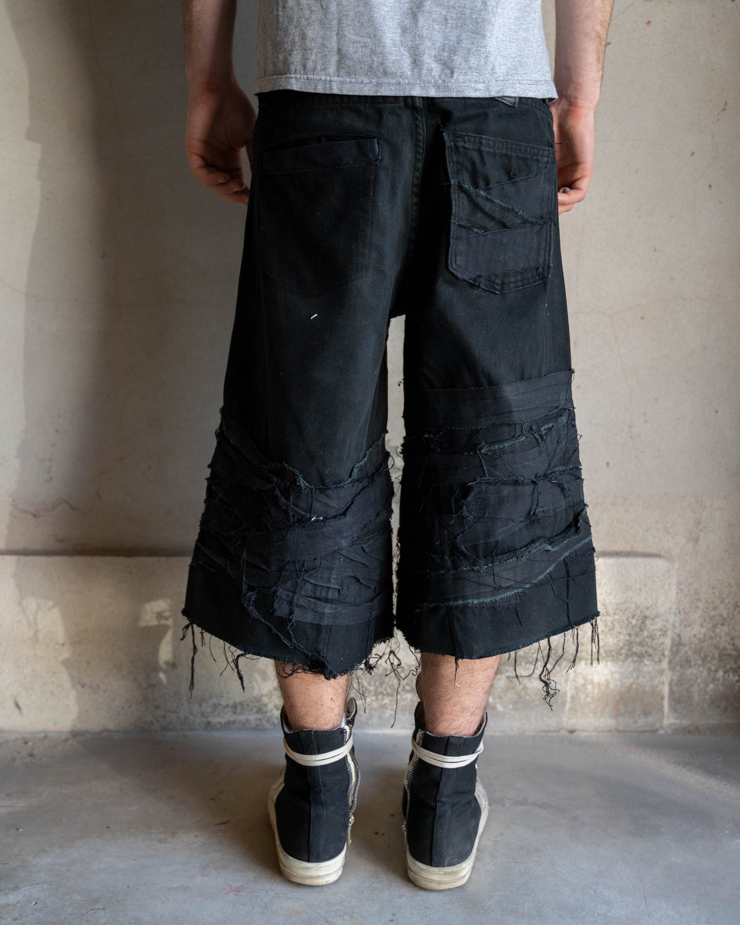 OCCULT mumia shorts 5/9