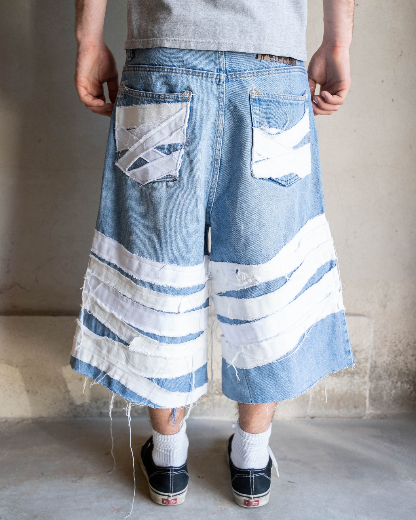 OCCULT mumia shorts 7/9