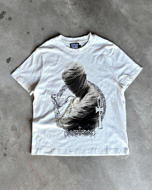 OCCULT mumia white tee